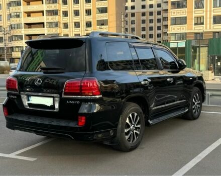 Черный Лексус ЛХ, объемом двигателя 5.7 л и пробегом 170 тыс. км за 31000 $, фото 1 на Automoto.ua
