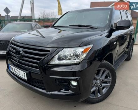 Черный Лексус ЛХ, объемом двигателя 5.7 л и пробегом 380 тыс. км за 25999 $, фото 1 на Automoto.ua