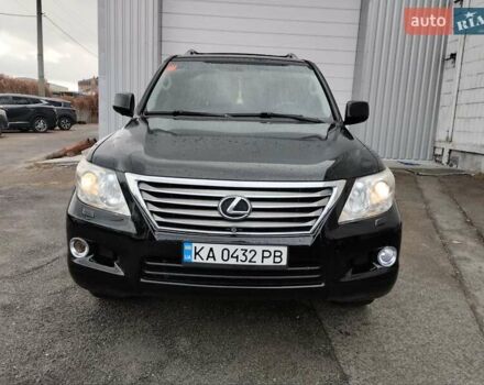 Черный Лексус ЛХ, объемом двигателя 5.7 л и пробегом 277 тыс. км за 31700 $, фото 1 на Automoto.ua