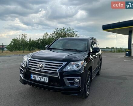 Черный Лексус ЛХ, объемом двигателя 5.66 л и пробегом 420 тыс. км за 27900 $, фото 1 на Automoto.ua