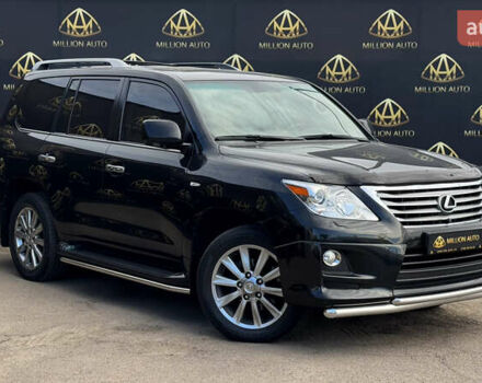 Черный Лексус ЛХ, объемом двигателя 5.66 л и пробегом 106 тыс. км за 37999 $, фото 1 на Automoto.ua