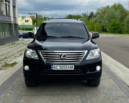 Черный Лексус ЛХ, объемом двигателя 5.7 л и пробегом 250 тыс. км за 28000 $, фото 1 на Automoto.ua