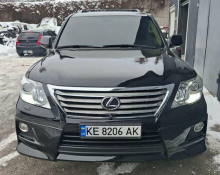 Чорний Лексус ЛХ, об'ємом двигуна 5.66 л та пробігом 201 тис. км за 29990 $, фото 1 на Automoto.ua