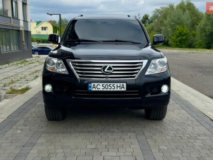 Черный Лексус ЛХ, объемом двигателя 5.7 л и пробегом 257 тыс. км за 29000 $, фото 1 на Automoto.ua