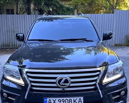 Чорний Лексус ЛХ, об'ємом двигуна 5.7 л та пробігом 231 тис. км за 31000 $, фото 1 на Automoto.ua
