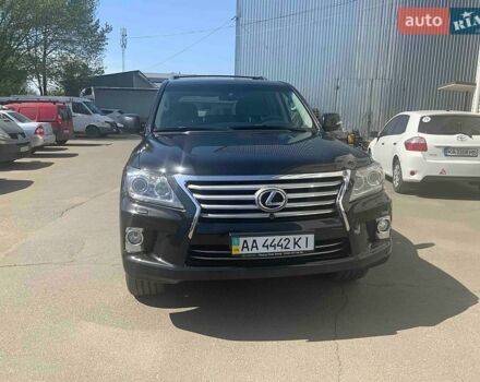 Черный Лексус ЛХ, объемом двигателя 5.66 л и пробегом 124 тыс. км за 34950 $, фото 1 на Automoto.ua
