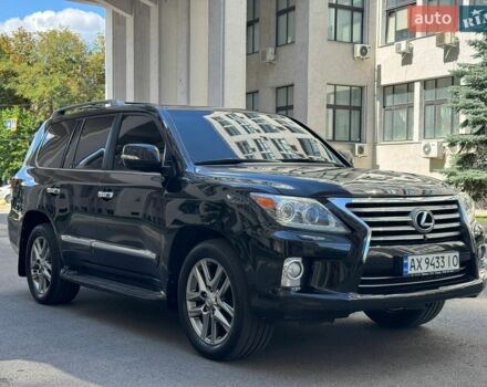Черный Лексус ЛХ, объемом двигателя 5.66 л и пробегом 260 тыс. км за 31000 $, фото 1 на Automoto.ua