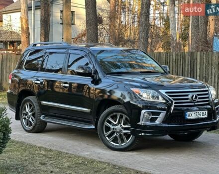 Черный Лексус ЛХ, объемом двигателя 5.7 л и пробегом 278 тыс. км за 37900 $, фото 1 на Automoto.ua