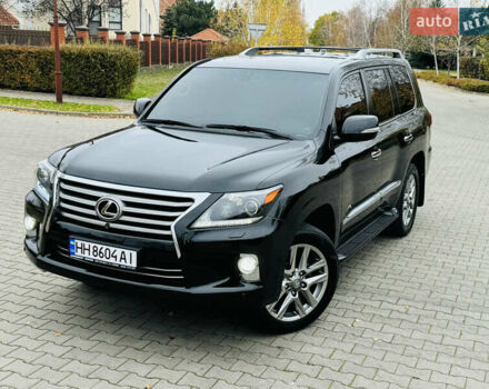 Черный Лексус ЛХ, объемом двигателя 5.7 л и пробегом 177 тыс. км за 35500 $, фото 1 на Automoto.ua