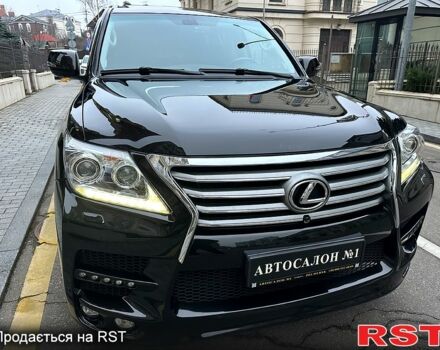 Черный Лексус ЛХ, объемом двигателя 5.7 л и пробегом 244 тыс. км за 46500 $, фото 1 на Automoto.ua