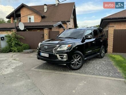 Лексус ЛХ 2013 у Києві на Automoto.ua Чорний Лексус ЛХ, об'ємом двигуна 5.66 л та пробігом 220 тис. км за 43000 $, фото 1 на Automoto.ua