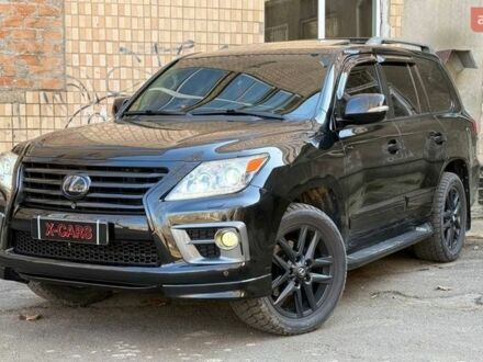 Черный Лексус ЛХ, объемом двигателя 5.7 л и пробегом 131 тыс. км за 37700 $, фото 1 на Automoto.ua