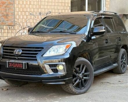 Черный Лексус ЛХ, объемом двигателя 5.7 л и пробегом 131 тыс. км за 37700 $, фото 1 на Automoto.ua