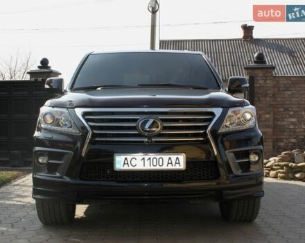 Черный Лексус ЛХ, объемом двигателя 5.66 л и пробегом 215 тыс. км за 45900 $, фото 1 на Automoto.ua