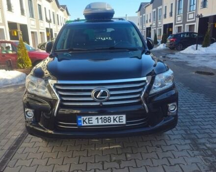 Черный Лексус ЛХ, объемом двигателя 5.66 л и пробегом 220 тыс. км за 38700 $, фото 1 на Automoto.ua