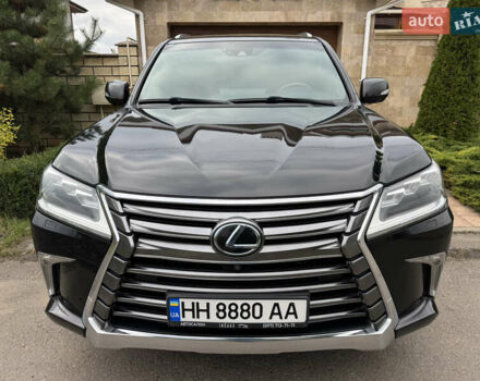 Чорний Лексус ЛХ, об'ємом двигуна 4.46 л та пробігом 195 тис. км за 59500 $, фото 1 на Automoto.ua