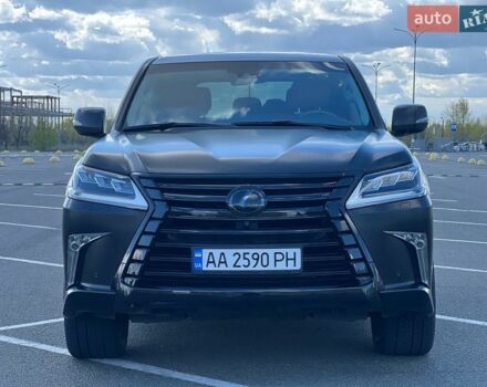 Черный Лексус ЛХ, объемом двигателя 4.46 л и пробегом 115 тыс. км за 55000 $, фото 1 на Automoto.ua