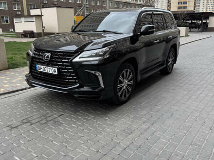 Чорний Лексус ЛХ, об'ємом двигуна 4.46 л та пробігом 223 тис. км за 59999 $, фото 1 на Automoto.ua