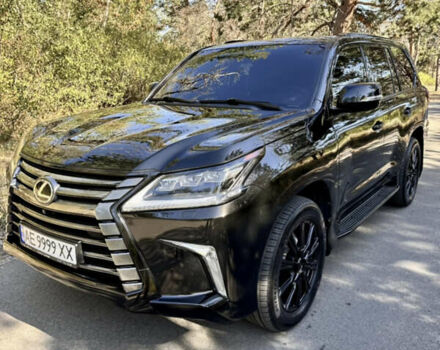 Черный Лексус ЛХ, объемом двигателя 4.5 л и пробегом 175 тыс. км за 59000 $, фото 1 на Automoto.ua