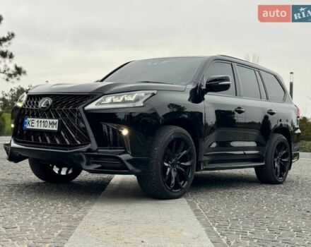 Чорний Лексус ЛХ, об'ємом двигуна 5.66 л та пробігом 97 тис. км за 68000 $, фото 1 на Automoto.ua