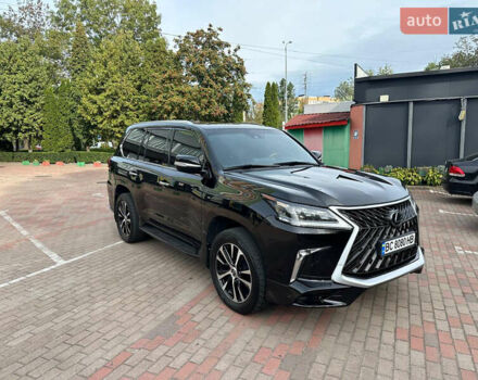 Черный Лексус ЛХ, объемом двигателя 4.46 л и пробегом 172 тыс. км за 64800 $, фото 1 на Automoto.ua