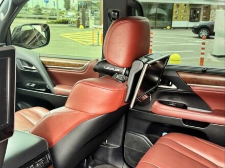 Лексус ЛХ 2017 в Киеве на Automoto.ua Черный Лексус ЛХ, объемом двигателя 5.7 л и пробегом 106 тыс. км за 75000 $, фото 1 на Automoto.ua