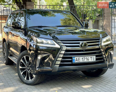 Чорний Лексус ЛХ, об'ємом двигуна 4.46 л та пробігом 170 тис. км за 62500 $, фото 1 на Automoto.ua