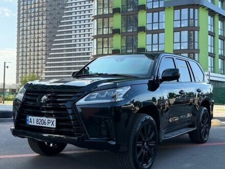 Черный Лексус ЛХ, объемом двигателя 4.5 л и пробегом 37 тыс. км за 192000 $, фото 1 на Automoto.ua