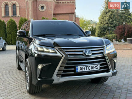 Лексус ЛХ 2017 у Одесі на Automoto.ua Чорний Лексус ЛХ, об'ємом двигуна 4.46 л та пробігом 107 тис. км за 67999 $, фото 1 на Automoto.ua