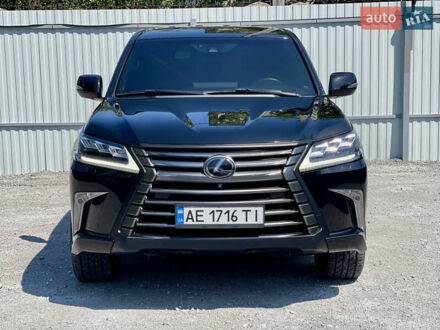 Лексус ЛХ 2017 в Каменское - Днепродзержинск на Automoto.ua Черный Лексус ЛХ, объемом двигателя 4.46 л и пробегом 170 тыс. км за 66900 $, фото 1 на Automoto.ua
