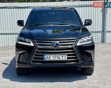 Черный Лексус ЛХ, объемом двигателя 4.46 л и пробегом 170 тыс. км за 66900 $, фото 1 на Automoto.ua