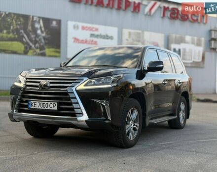 Черный Лексус ЛХ, объемом двигателя 4.5 л и пробегом 162 тыс. км за 57000 $, фото 1 на Automoto.ua
