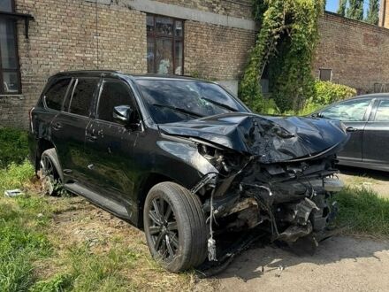 Чорний Лексус ЛХ, об'ємом двигуна 5.66 л та пробігом 163 тис. км за 31000 $, фото 1 на Automoto.ua