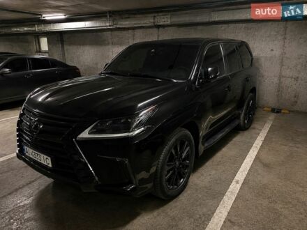 Черный Лексус ЛХ, объемом двигателя 4.46 л и пробегом 119 тыс. км за 78000 $, фото 1 на Automoto.ua