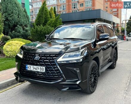 Черный Лексус ЛХ, объемом двигателя 4.46 л и пробегом 206 тыс. км за 71000 $, фото 1 на Automoto.ua