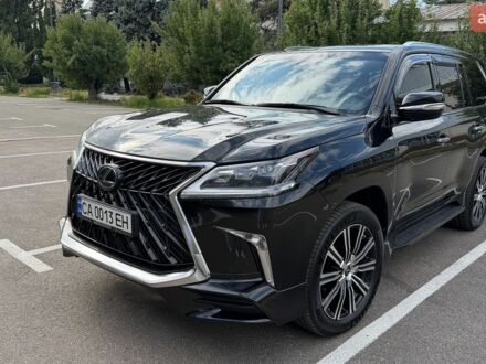 Черный Лексус ЛХ, объемом двигателя 5.66 л и пробегом 130 тыс. км за 82000 $, фото 1 на Automoto.ua