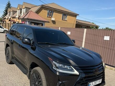 Черный Лексус ЛХ, объемом двигателя 4.46 л и пробегом 160 тыс. км за 71000 $, фото 1 на Automoto.ua