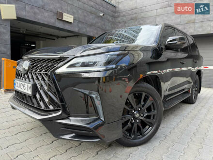 Лексус ЛХ 2019 у Києві на Automoto.ua Чорний Лексус ЛХ, об'ємом двигуна 4.46 л та пробігом 147 тис. км за 69900 $, фото 1 на Automoto.ua
