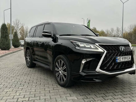 Черный Лексус ЛХ, объемом двигателя 5.66 л и пробегом 1 тыс. км за 72000 $, фото 1 на Automoto.ua