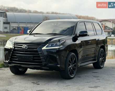 Чорний Лексус ЛХ, об'ємом двигуна 4.46 л та пробігом 74 тис. км за 84300 $, фото 1 на Automoto.ua