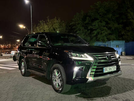 Лексус ЛХ 2020 у Києві на Automoto.ua Чорний Лексус ЛХ, об'ємом двигуна 4.46 л та пробігом 150 тис. км за 73000 $, фото 1 на Automoto.ua
