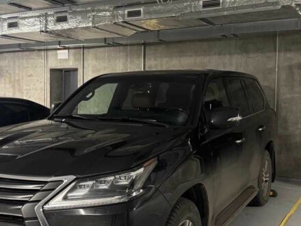 Черный Лексус ЛХ, объемом двигателя 4.5 л и пробегом 200 тыс. км за 77000 $, фото 1 на Automoto.ua