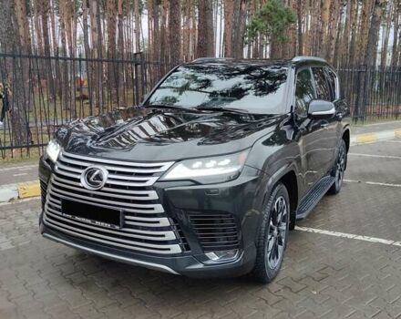 Черный Лексус ЛХ, объемом двигателя 3.35 л и пробегом 94 тыс. км за 113000 $, фото 1 на Automoto.ua