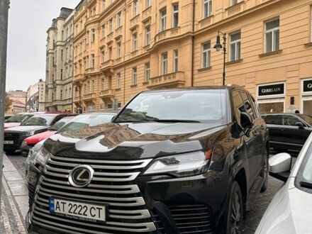 Черный Лексус ЛХ, объемом двигателя 3.35 л и пробегом 88 тыс. км за 109000 $, фото 1 на Automoto.ua