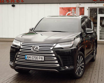 Черный Лексус ЛХ, объемом двигателя 3.35 л и пробегом 56 тыс. км за 116999 $, фото 1 на Automoto.ua