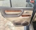 Коричневий Лексус ЛХ, об'ємом двигуна 4.7 л та пробігом 105 тис. км за 18500 $, фото 24 на Automoto.ua