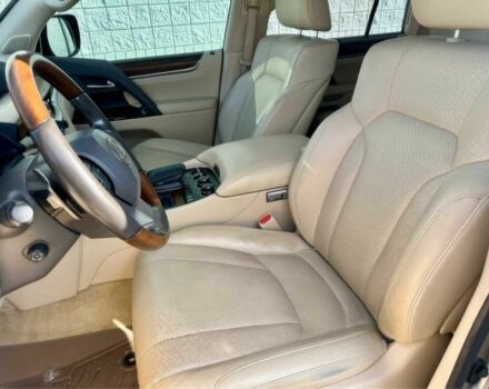 Коричневий Лексус ЛХ, об'ємом двигуна 5.7 л та пробігом 17 тис. км за 15600 $, фото 6 на Automoto.ua