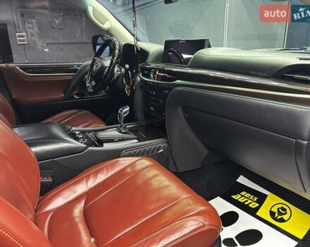 Красный Лексус ЛХ, объемом двигателя 5.7 л и пробегом 149 тыс. км за 74999 $, фото 14 на Automoto.ua