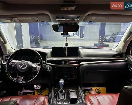 Красный Лексус ЛХ, объемом двигателя 5.7 л и пробегом 149 тыс. км за 74999 $, фото 8 на Automoto.ua