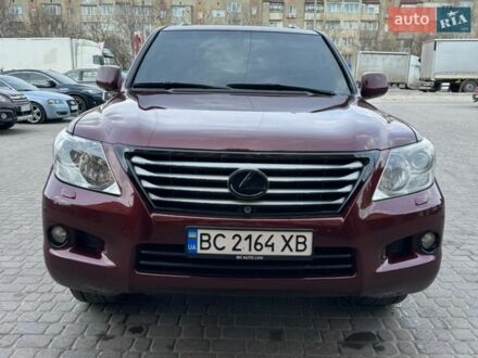 Красный Лексус ЛХ, объемом двигателя 5.66 л и пробегом 250 тыс. км за 31777 $, фото 1 на Automoto.ua